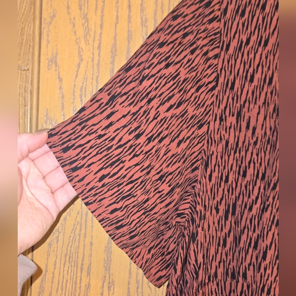 Leith Women's 100% Viscose Top - Picture 3 of 7